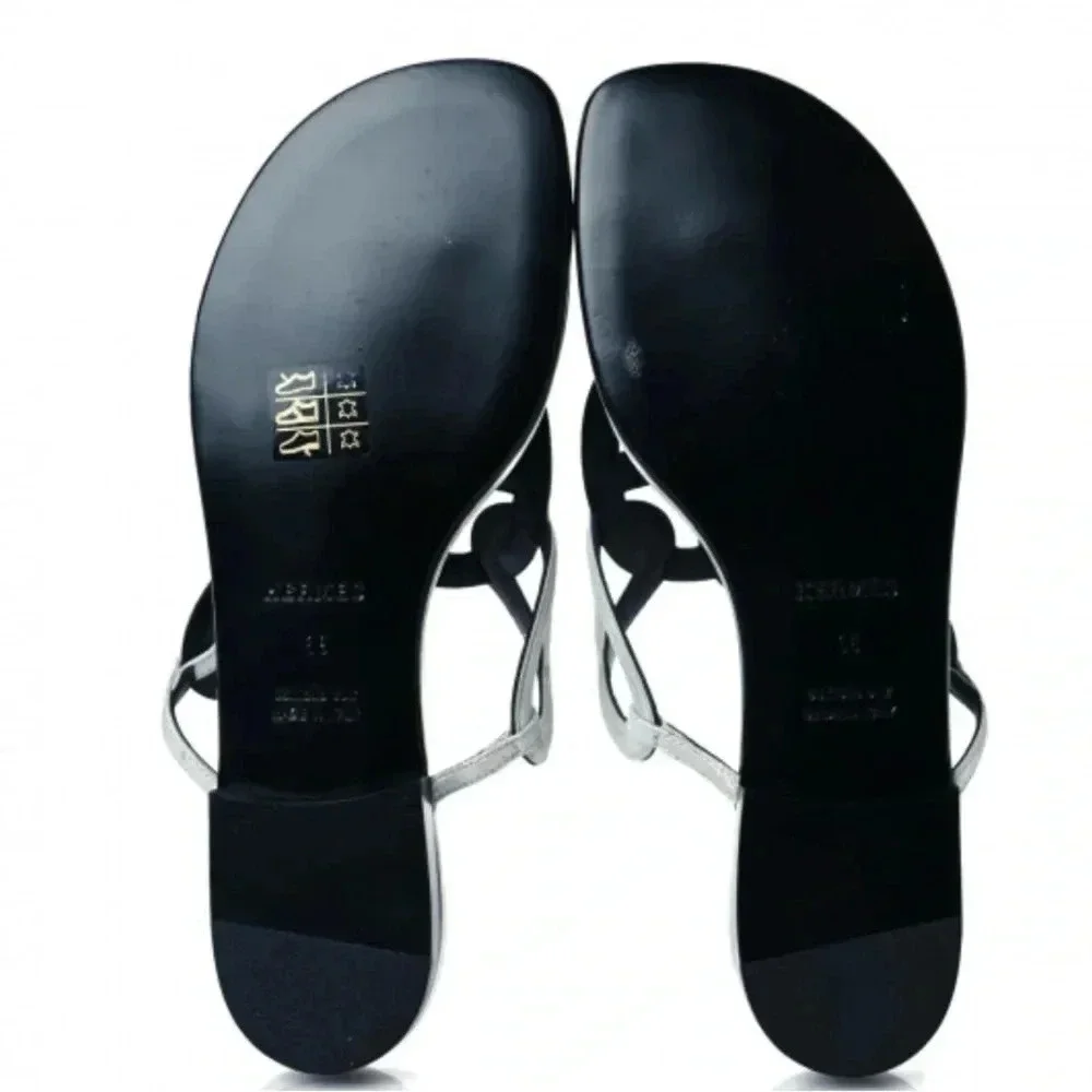 Hermes
Metallic Suede Goatskin
Beach Sandals 38 Silver - Picture 5 of 13
